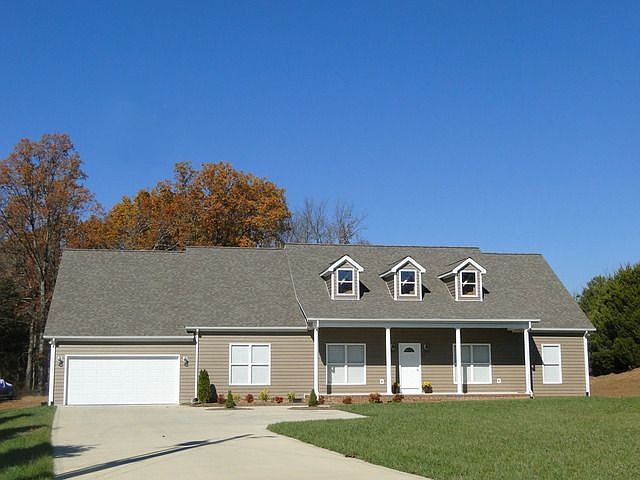 1st image of 2658 Suffolk Dr