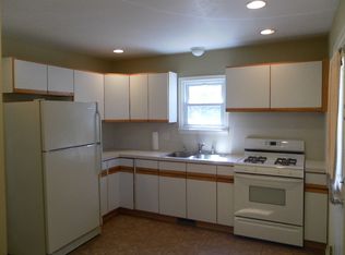 5635 Cruse Ave, Waterford, MI 48327