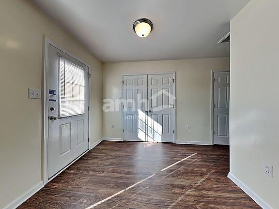4th image of 103 Wolf Creek Ln