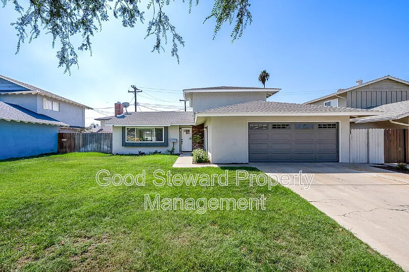 4 bed, 2.0 bath, 2008 sqft, $3,500 — Photo 1