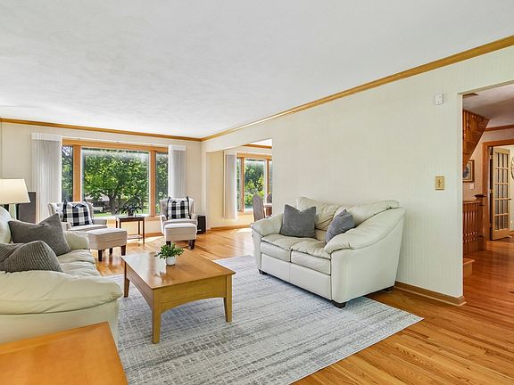 3rd image of 6N013 Acacia Ln