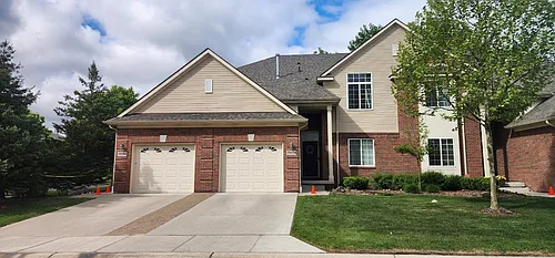 29574 Woodpark Cir Photo 1