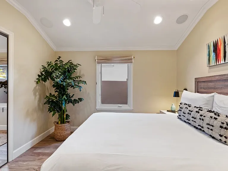8405 El Paseo Grande — Photo 49