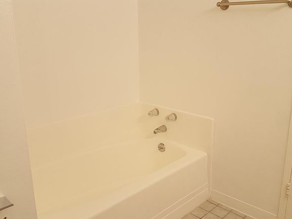 4th image of 5870 Green Valley Cir #1000