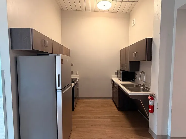 47 Flat St #405 — Photo 6