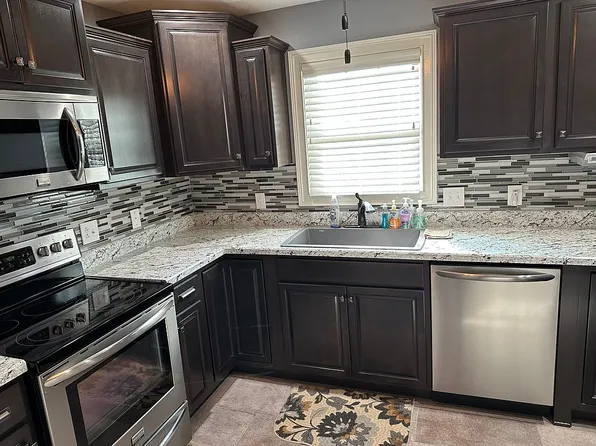 517 S 9th Ave #1, Haubstadt, IN 47639