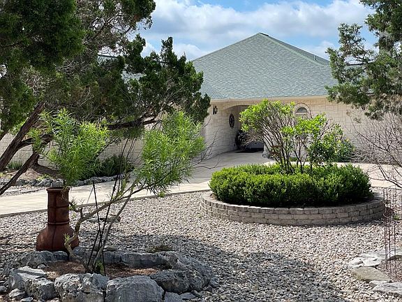 4th image of 151 Vista Hills Dr