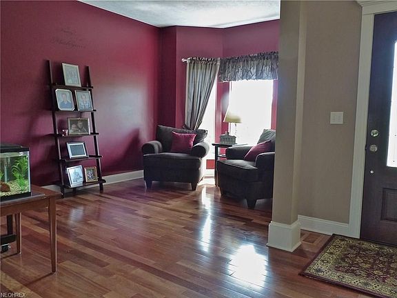 4th image of 9840 Tudor Pl