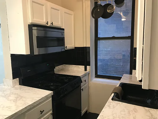 Rented by Triumph Property Group | media 11