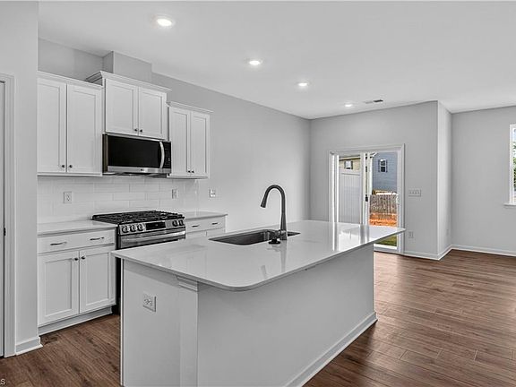 5th image of 1858 Pheasant Trace Cir