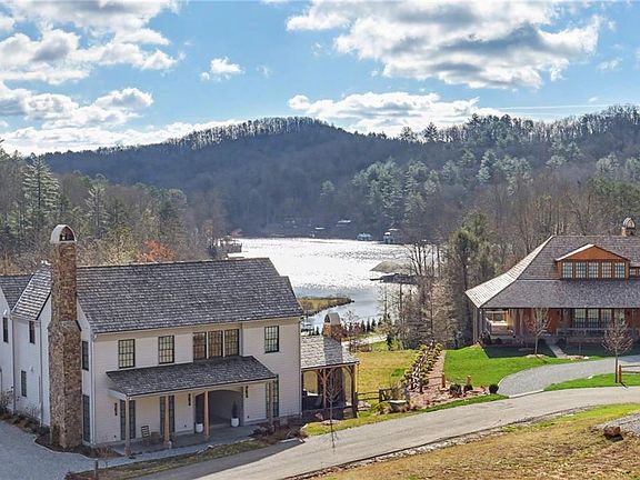 5th image of 90 Cove View Ln