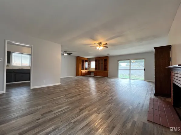 1921 Hodges Ave, Bakersfield, CA 93304