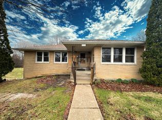 856 Hope St APT 1, Valparaiso, IN 46385