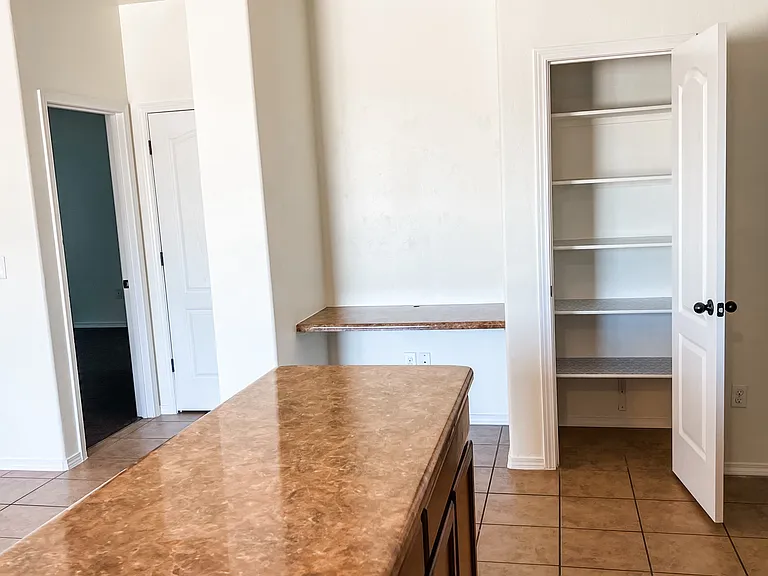 3519 Sierra Bonita Ave — Photo 22