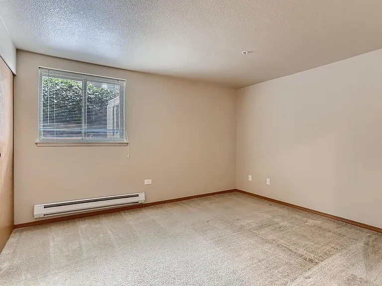 Ladera Apartments — Photo 19