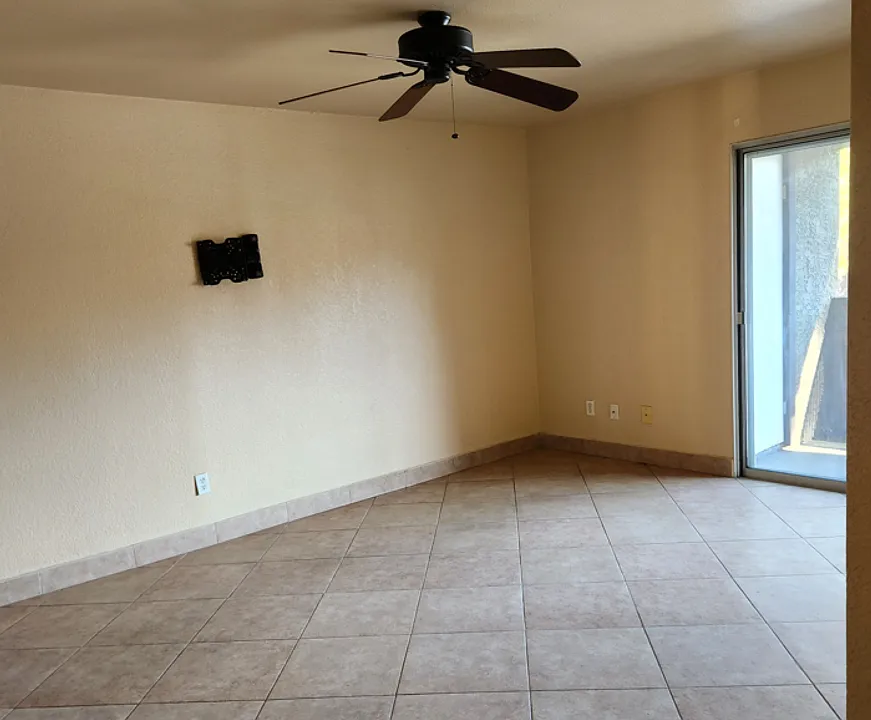 2606 S Durango Dr #223