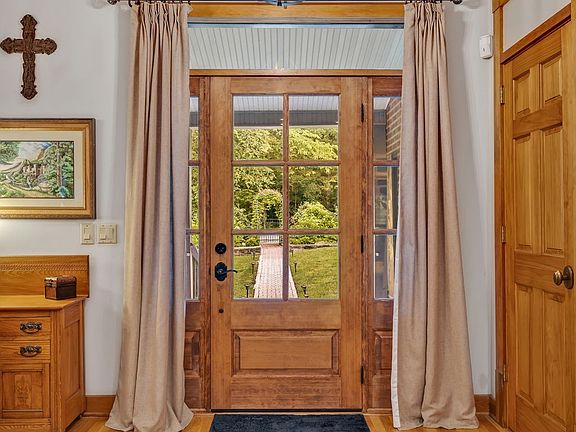 4th image of 5024 Haven Hollow Ln