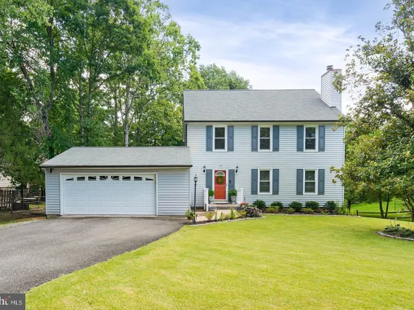 124 Oaklawn Rd, Stafford, VA 22554