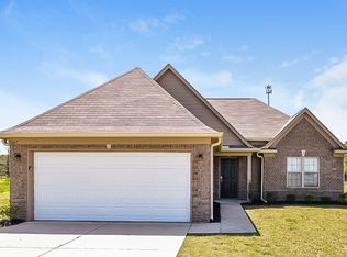 7067 Hurt Rd, Horn Lake, MS 38637