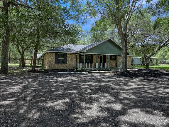 4th image of 25483 Brushy Creek Dr