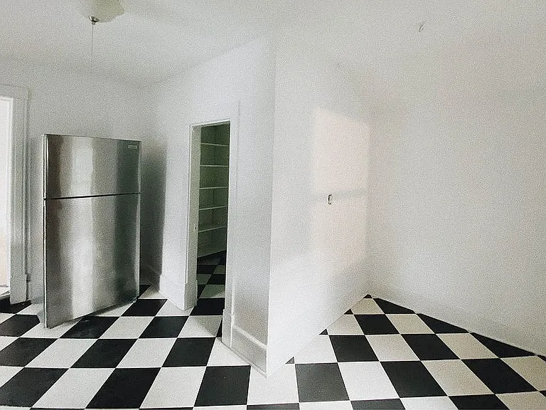1702 Grand St NE #2 — Photo 9