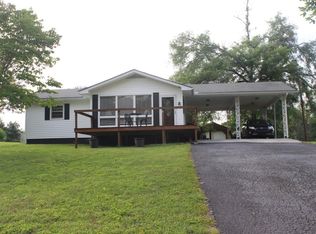 881 Indian River Bd Rd, Jacksboro, TN 37757