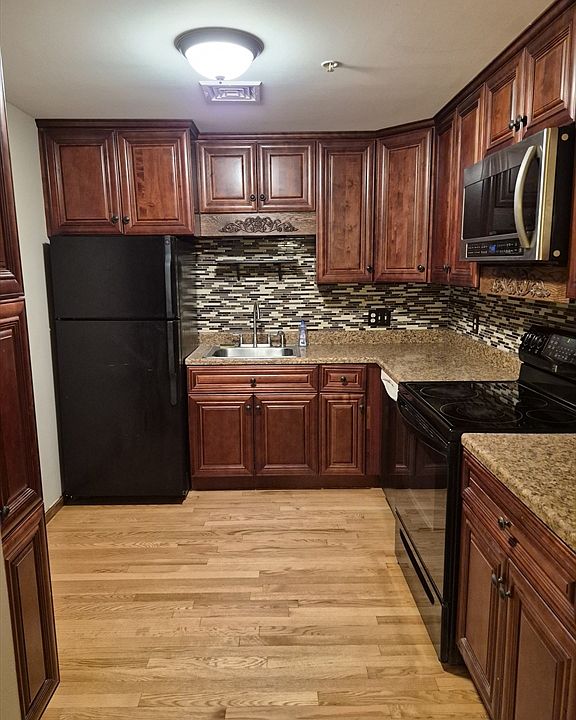 1st image of 333 First Street Blvd #209
