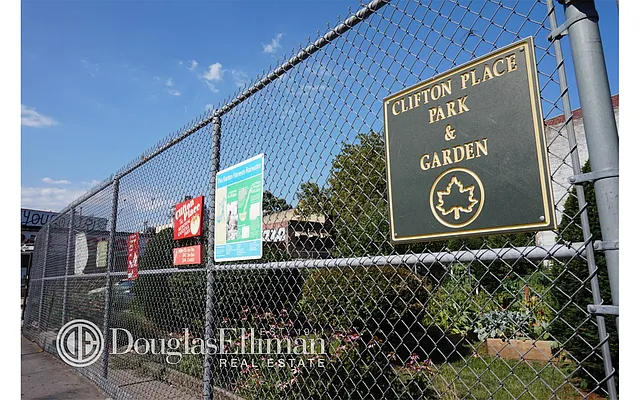 Rented by Douglas Elliman | media 26