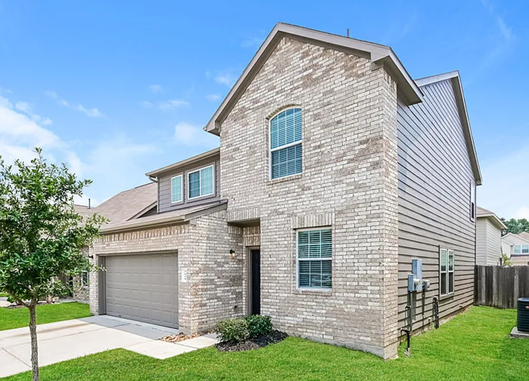 5618 Gara River Dr — Photo 3