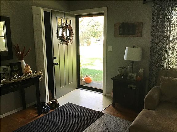 4th image of 21 Melody Ln