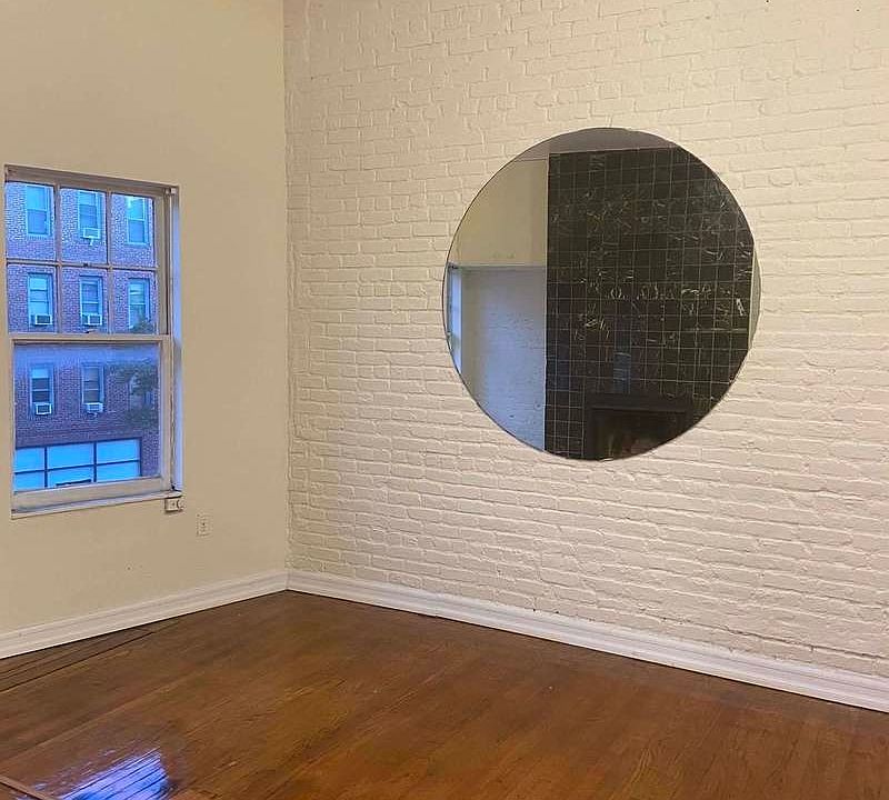 1st image of 577 Hudson St APT 3F