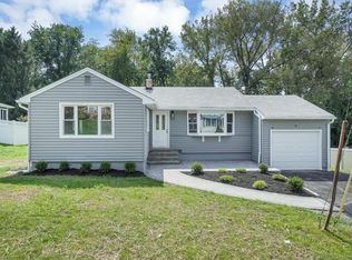 22 Jackson Dr, Stony Pt, NY 10980