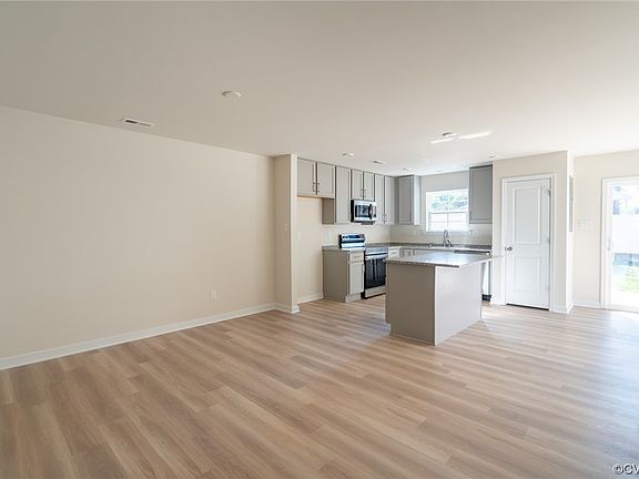 3rd image of 4012 Grand Reserve #A7