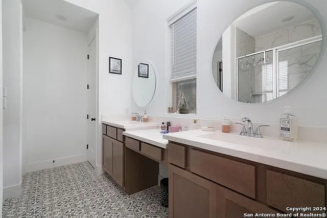3115 Stokesay Park — Photo 13