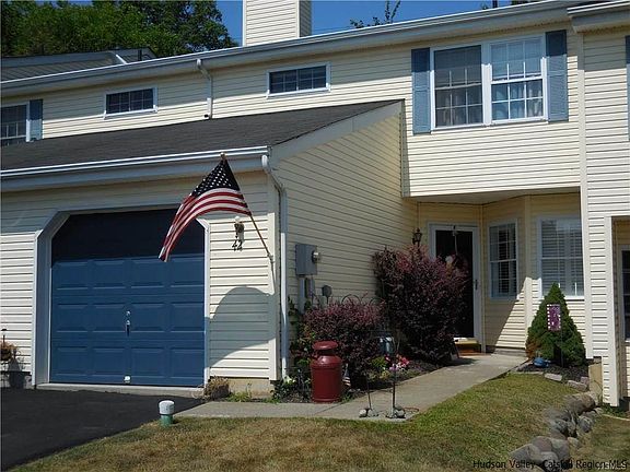 2nd image of 42 Pond Hill Ln