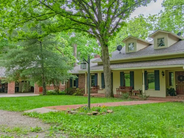 406 S Scruggs Ln, Frankfort, KY 40601