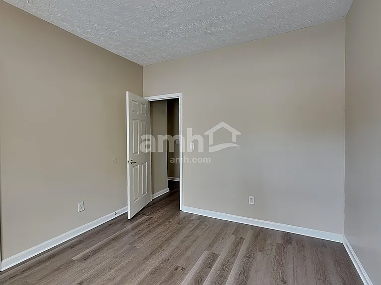 4284 Wood Cove Dr — Photo 12