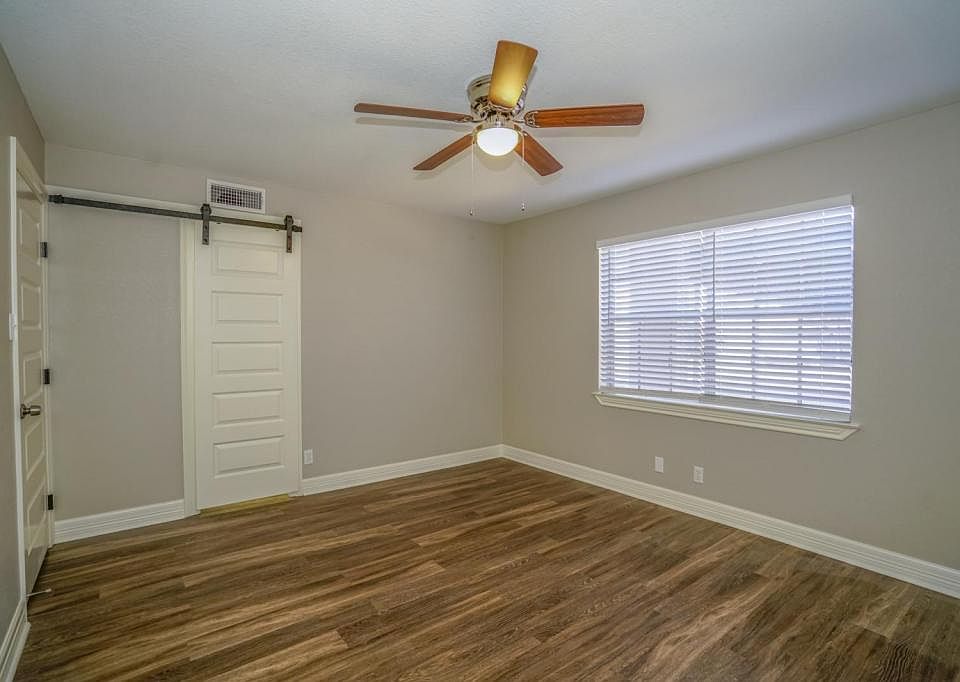 1st image of 313 Eden Dr APT 34