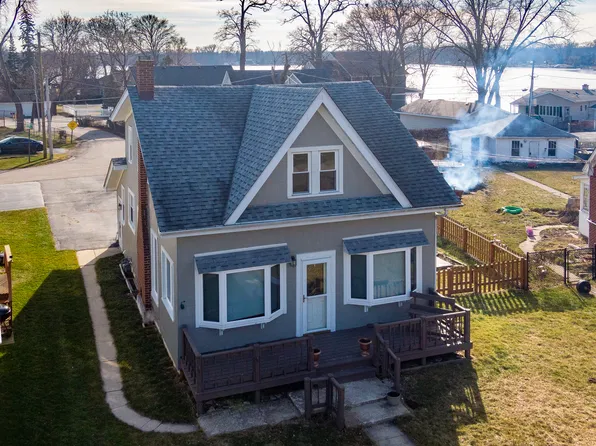 25747 W Arcade Dr N, Lake Villa, IL 60046