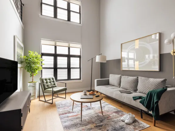 222-24 Vine St, Philadelphia, PA