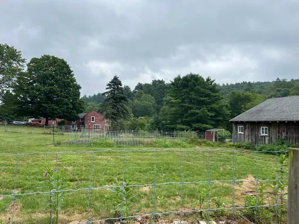 30 Little Rest Rd, Brimfield, MA 01010