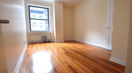 Rented by Manhattan Realty Group