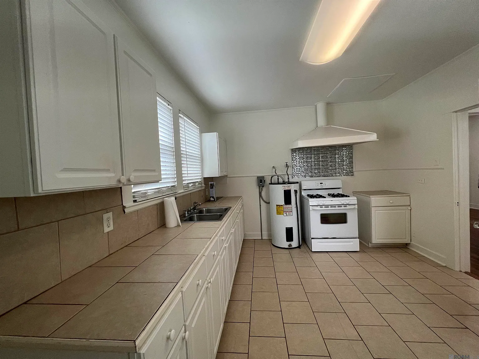 1 bed, 800 sqft, $650 — Photo 3