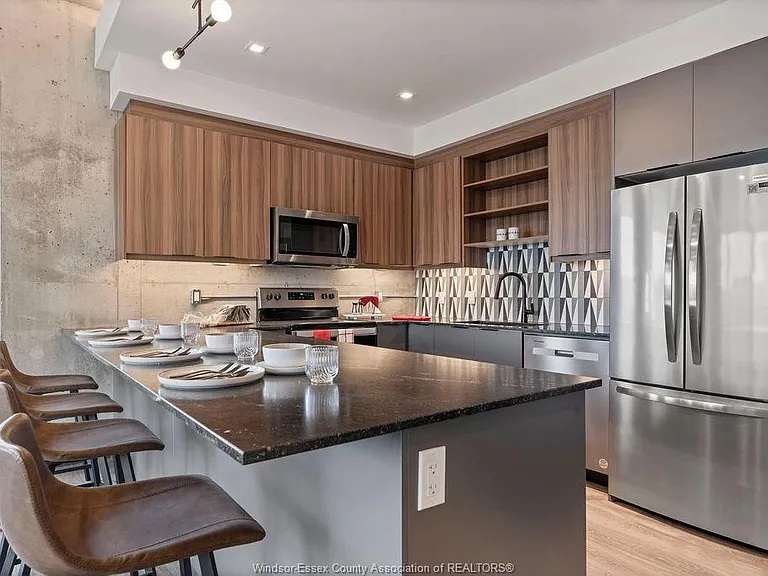 1530 Lauzon Rd #109 — Photo 31