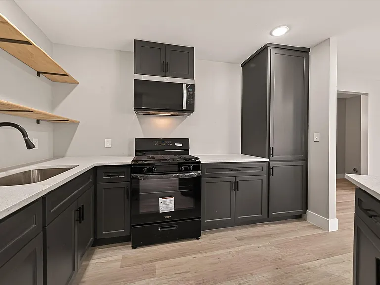 3527 La Retama Dr — Photo 6