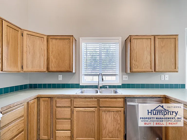 1244 W Greenhead Dr — Photo 10