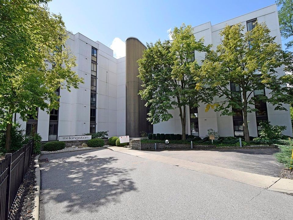 1st image of 415 Bond Pl Unit 8-B