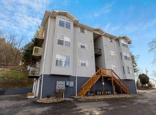 400 Stewart Ln #22, Morgantown, WV 26505