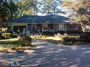 301 Hickory Dr, Social Circle, GA 30025