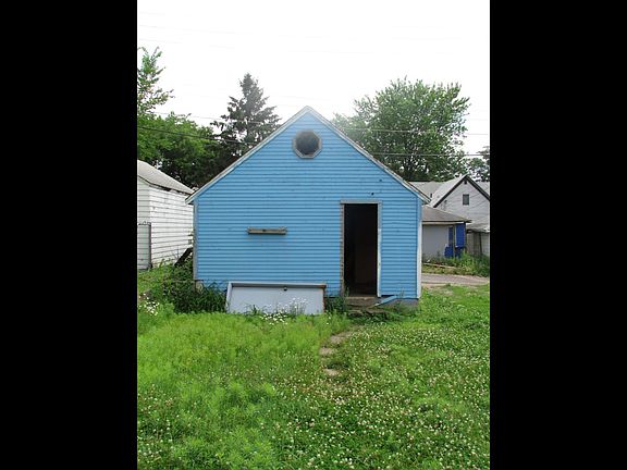 5th image of 786 Magnolia Ave E